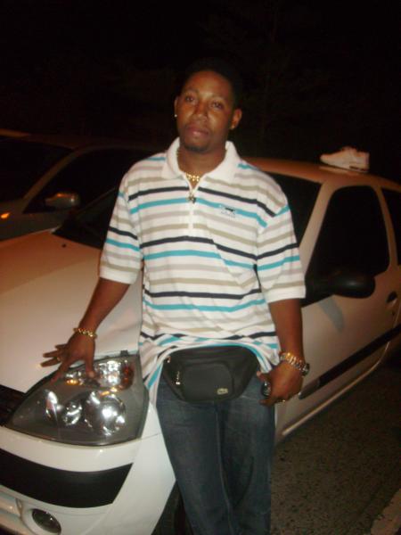 Cyril aKa Ti diA sA jOue paS !!!!!!!! laisser des coms pour lui