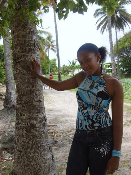 Ma sissy d'amour jtm bocou aw&eacute; rien a dire en plus elle es trop jolie !!!!!!!!alor lacher les coms